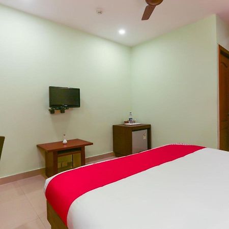 Hotel Newcastle Wadakkanchery Esterno foto